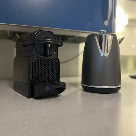 Apartman Shelter - City, Terrasse, Wifi, Netflix